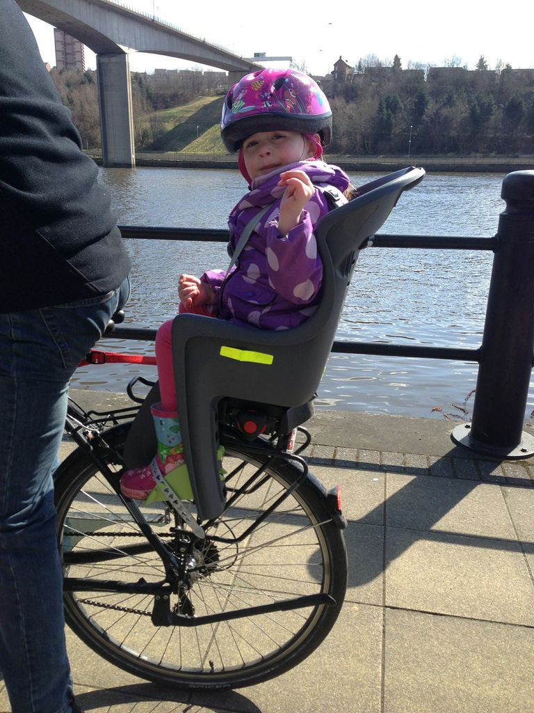 cycle with child seat